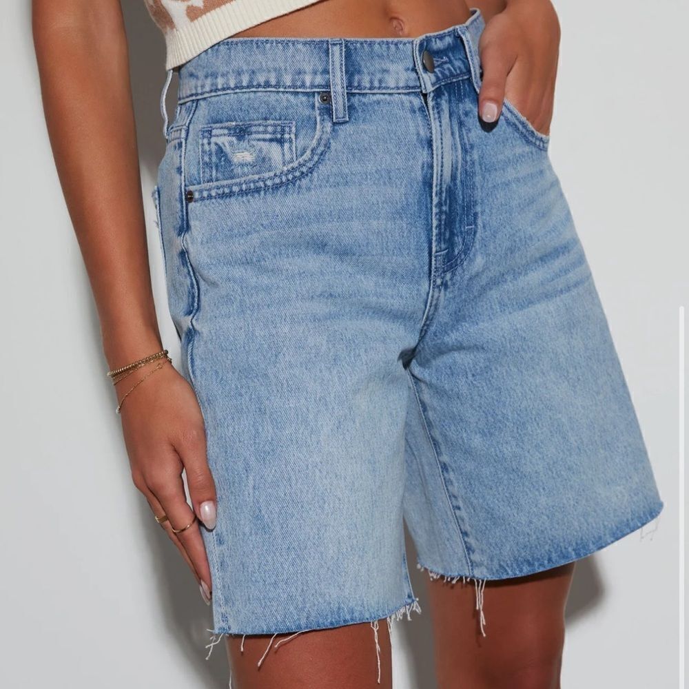 Vici High Rise Boyfriend Denim Shorts Size 31